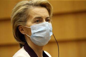 Vaccino Covid, von der Leyen: Possibile ok Ema seconda metà dicembre